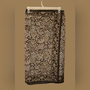 Chic Floral Pencil Skirt in Brown